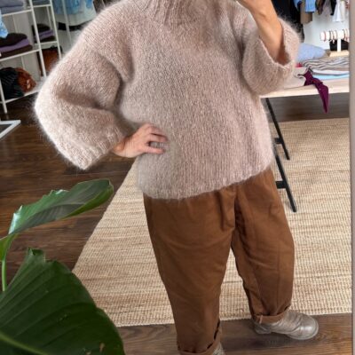 Stickpaket,beige mohairtröja, ELIN