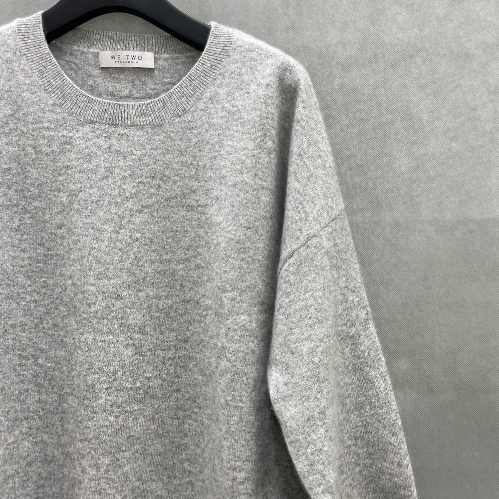 Lina, rundhalsad cashmere tröja, gråmelerad - Bild 4