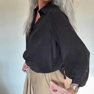 Svart sidenblus Clara