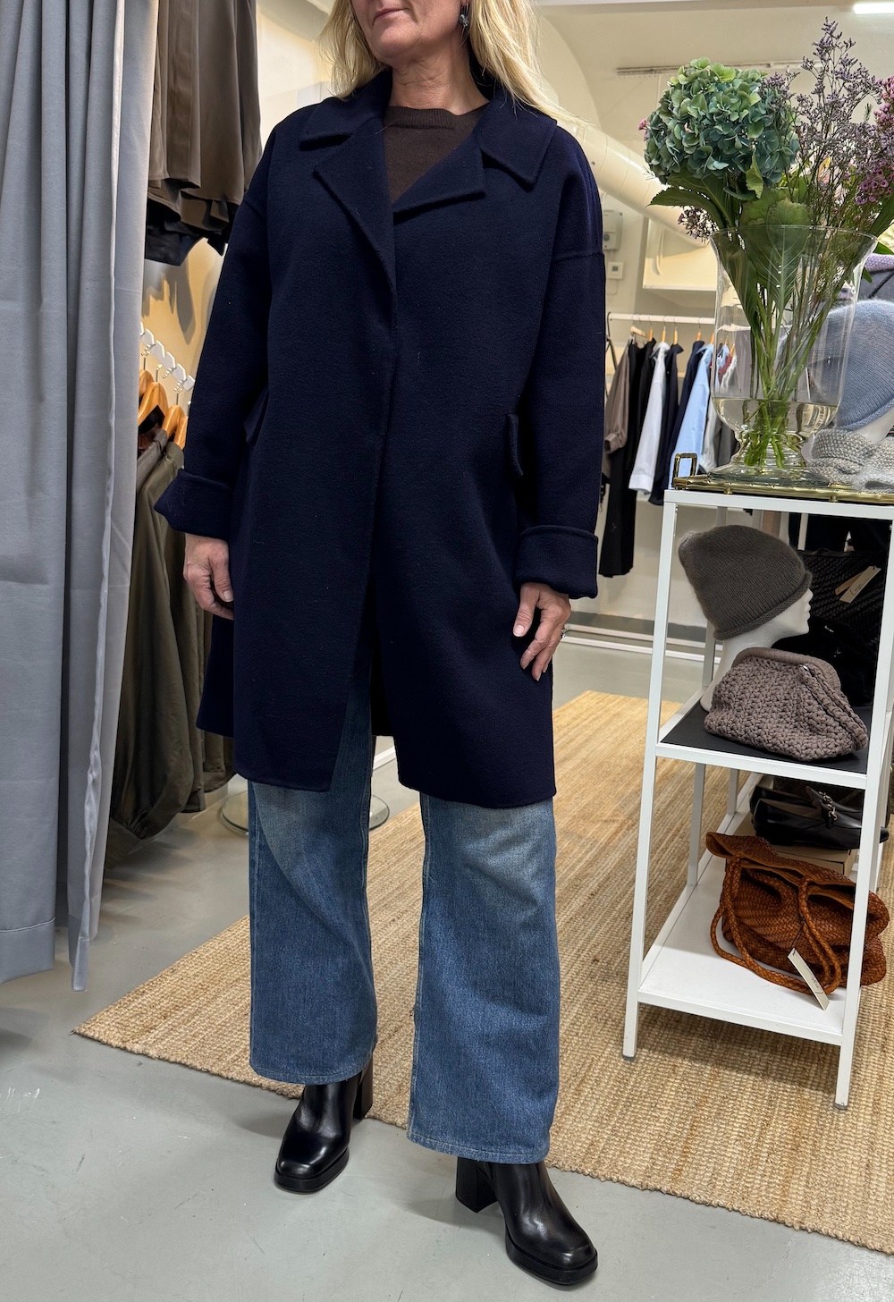 Mörkblå Cashmere rock
