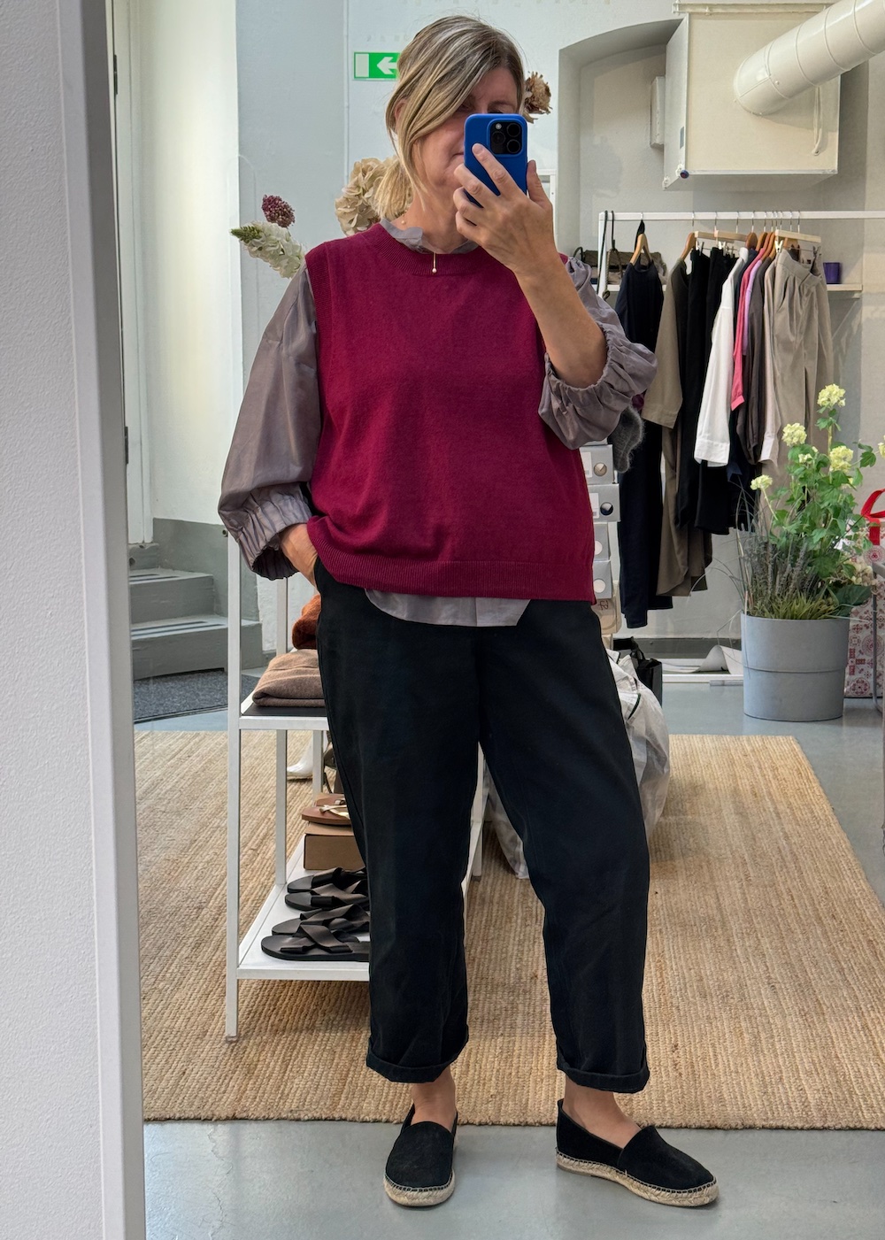 Körsbärsröd stickad slipover - Bild 4