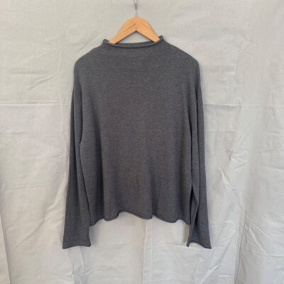 Mörkgrå turtleneck tröja, CIA