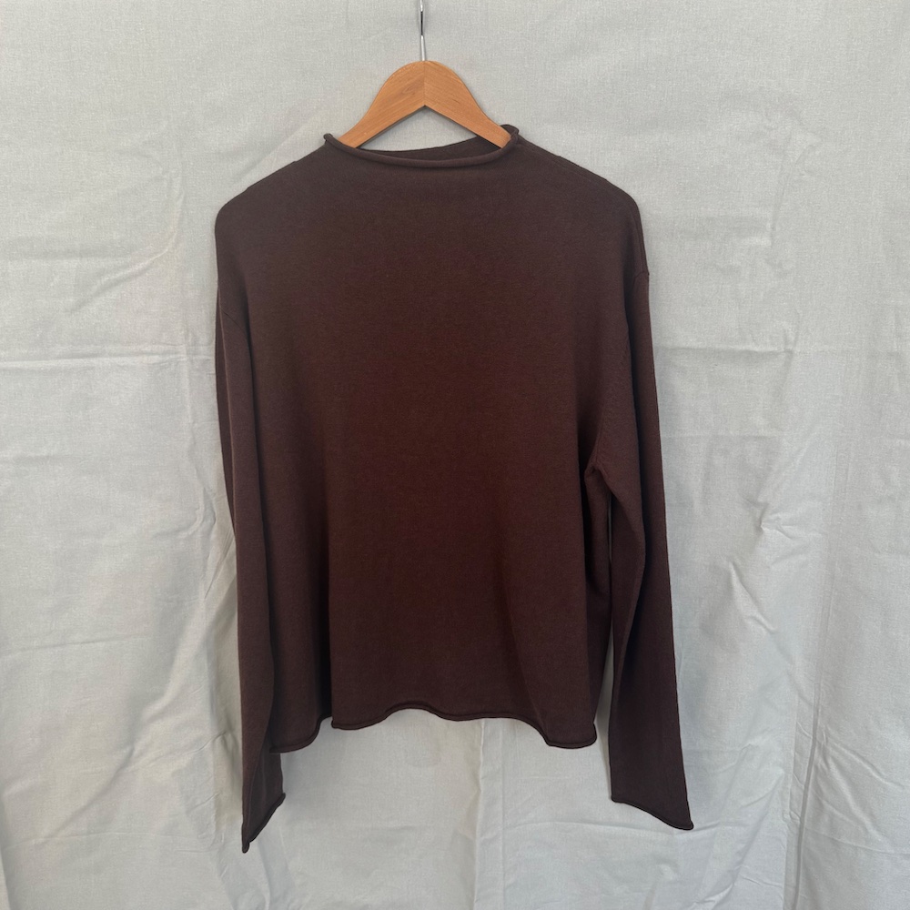 Mörkbrun turtleneck tröja, CIA