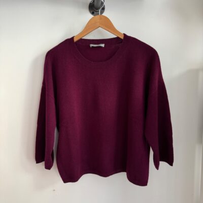 Rundhalsad cashmeretröja Lina – Burgundy