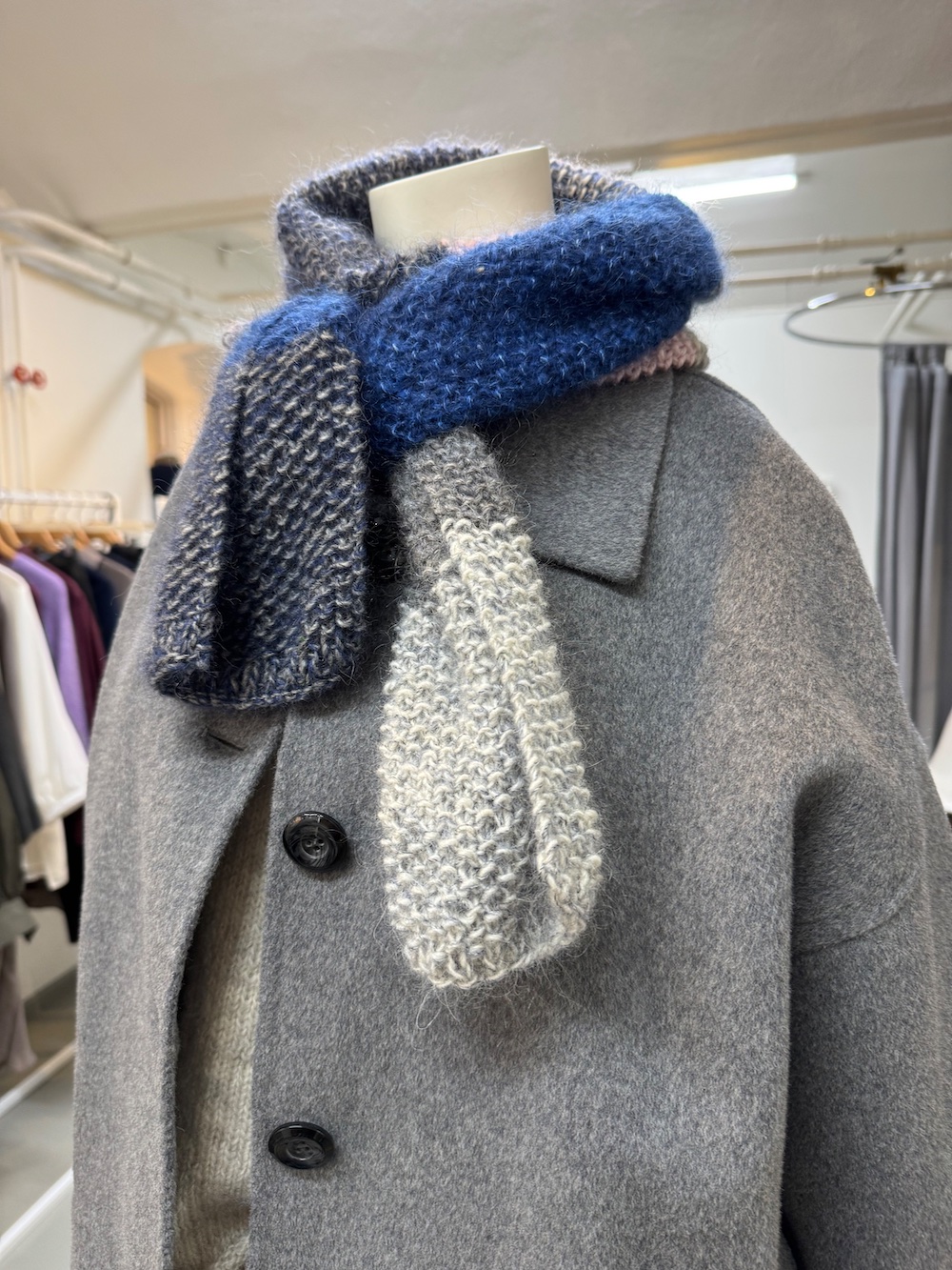 duvblå turtleneck