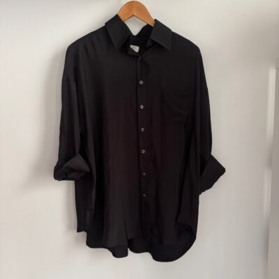 Svart oversized lyocellskjorta Emilia