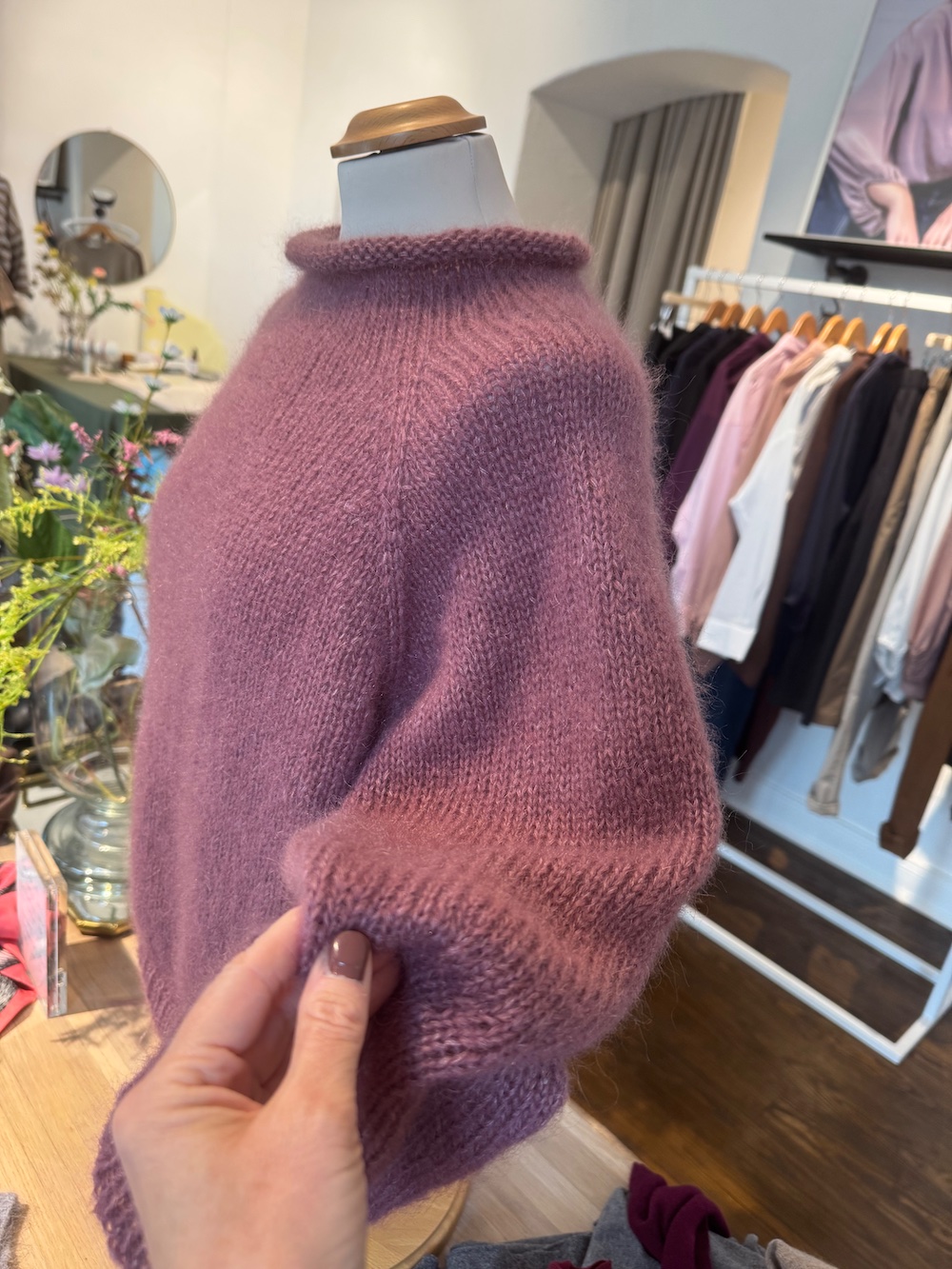 LILY – stickbeskrivning till mjuk raglantröja i mohair-silke - Bild 3