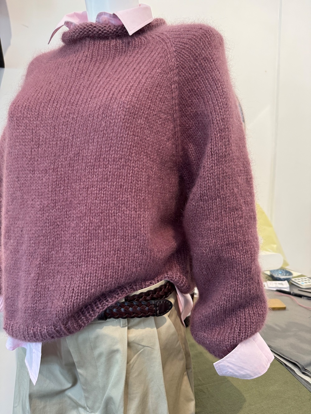 LILY – stickbeskrivning till mjuk raglantröja i mohair-silke - Bild 2