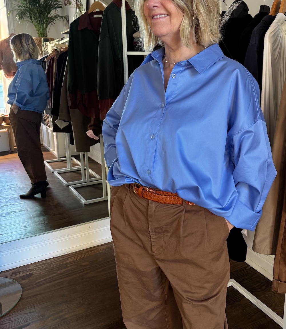 Blå bomullsskjorta, ny modell Greta - Bild 2
